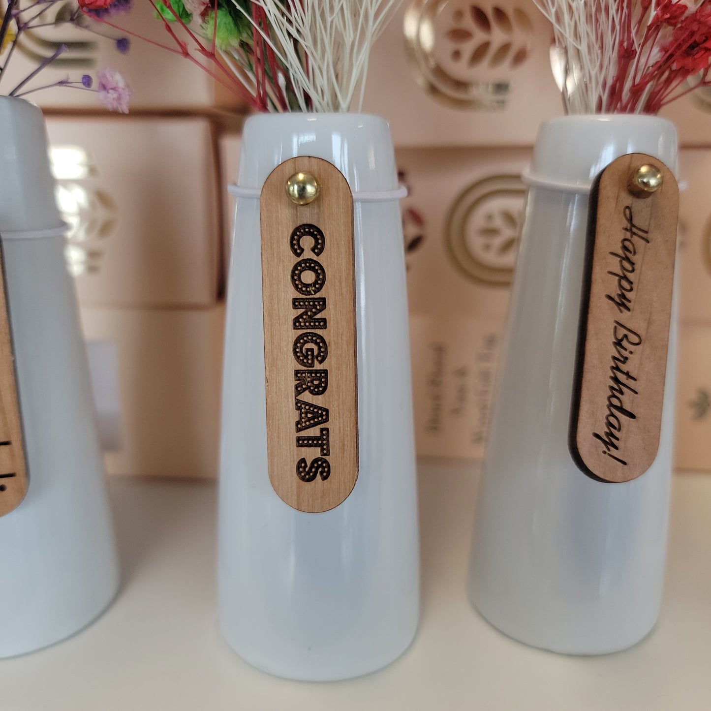 Mini Dried Floral Vases & Wood Gift Tag