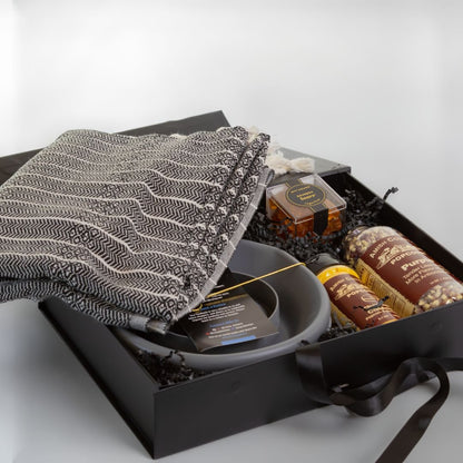 Comfort Movie Night Gift Box - category:Food &amp; Drink - category:Gift Sets