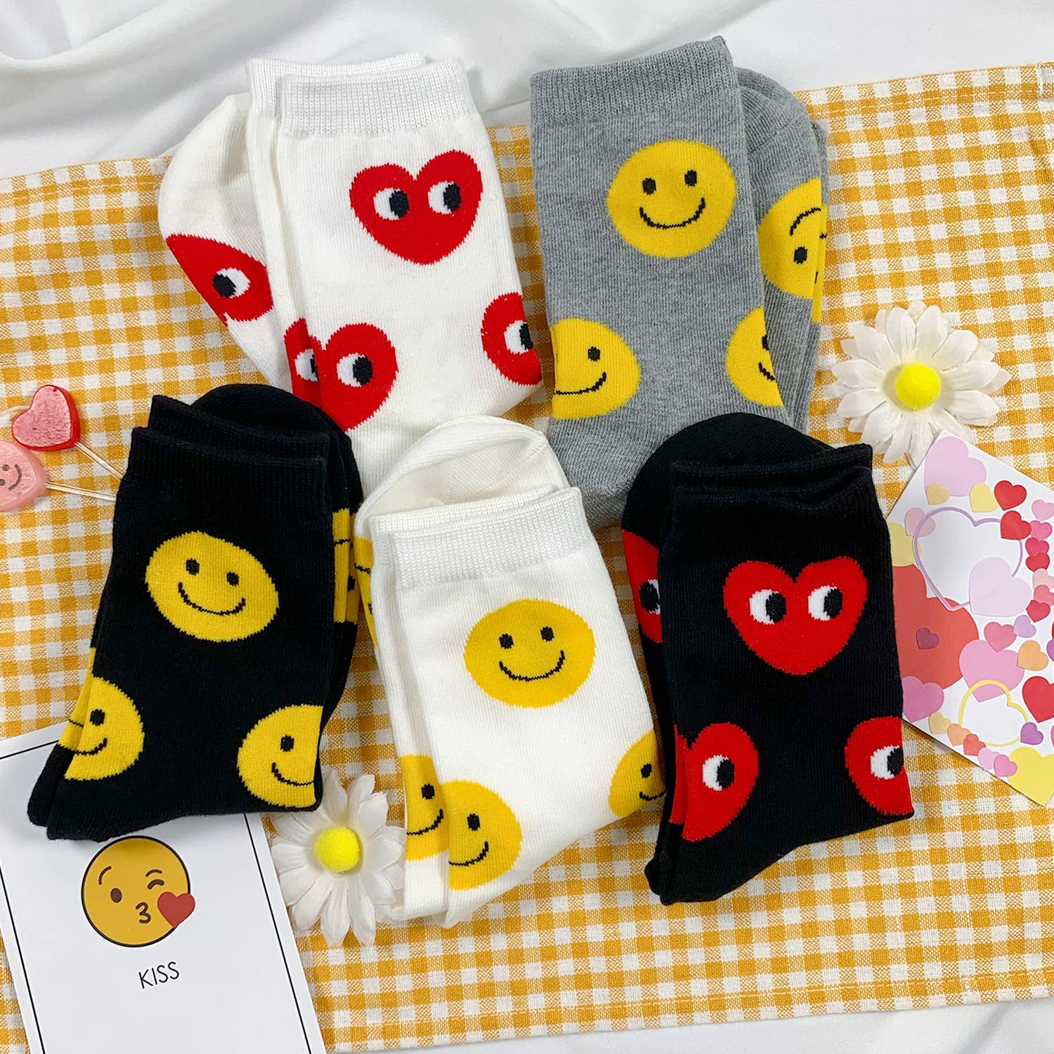 7DAYSSOCKS Women s Crew Red Heart Socks