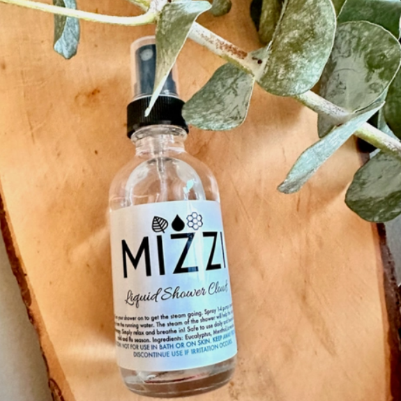 Liquid shower mist spray