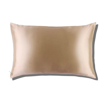 Mulberry Silk Pillowcase with Zipper, perfect for gifts for her and curated gift boxes (detail shot)