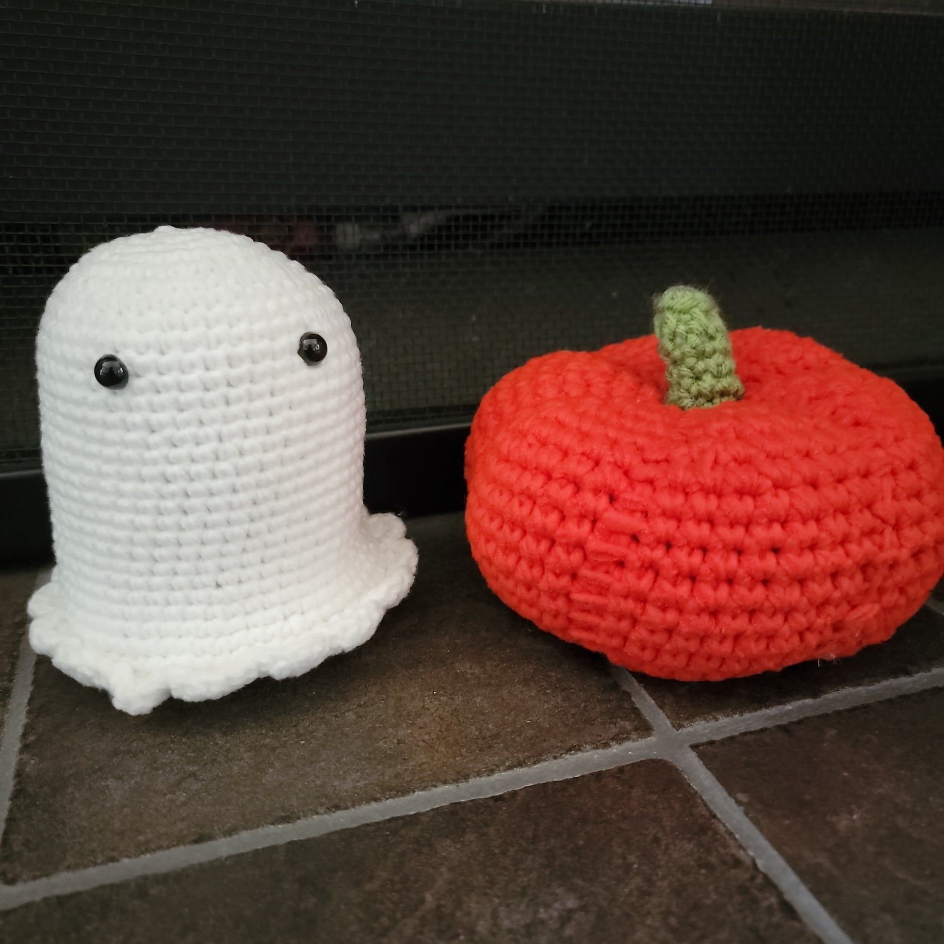 Crochet ghost toy
