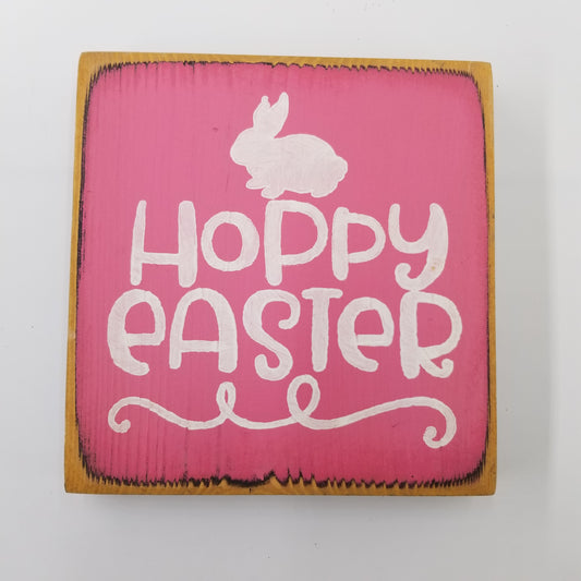 Hoppy Easter bunny 